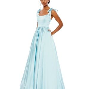 Mac Dugal Ball‎ Gown